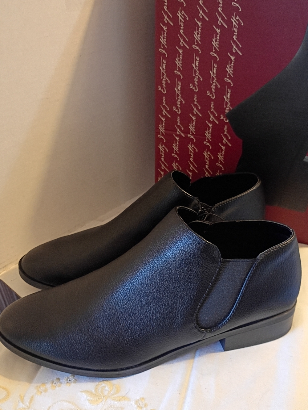 New! Kensie Sammy Bootie Women's Black  Side Zipper Comfort Boots Size 9